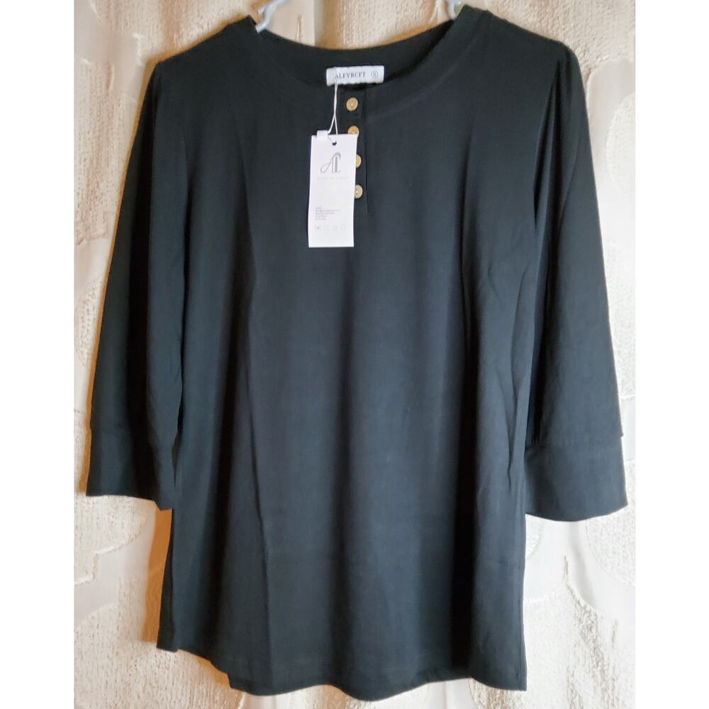 #694 Brand New Women's Alfyrcft Black Shirt Size S